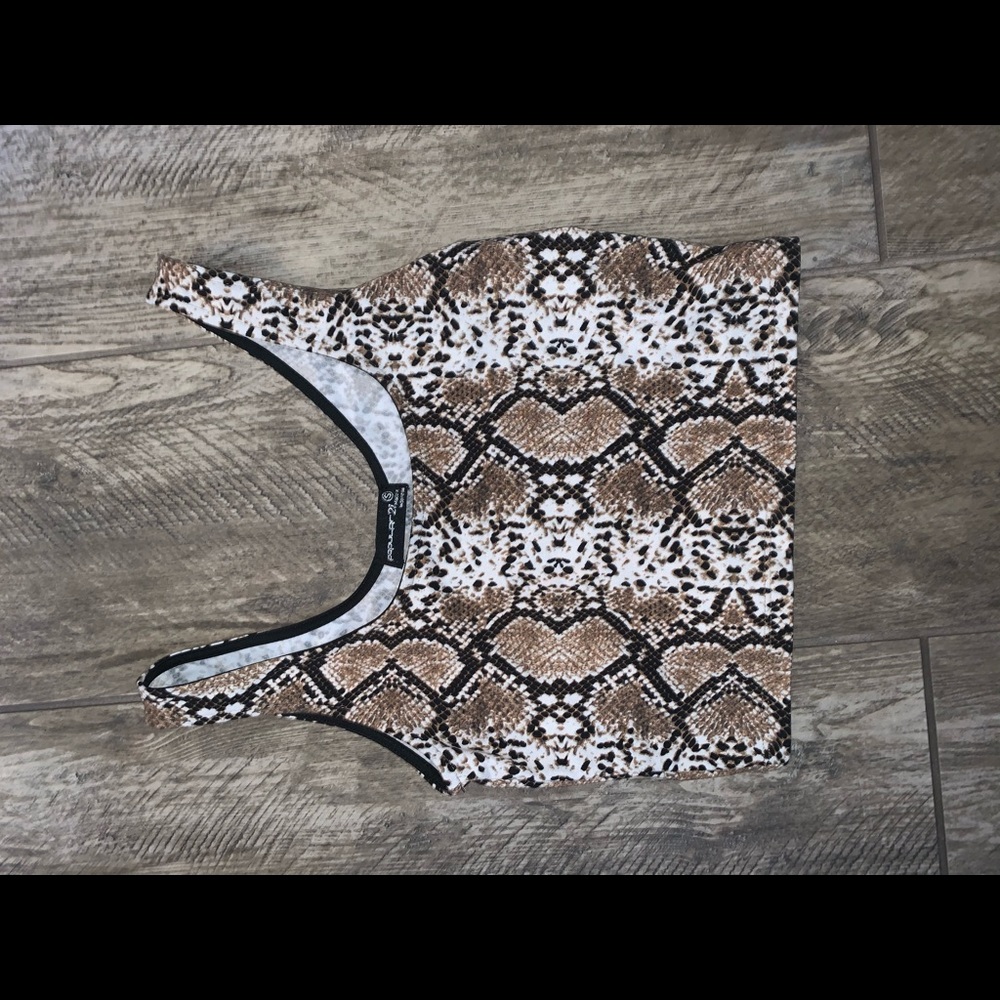 Snake print cropped tank